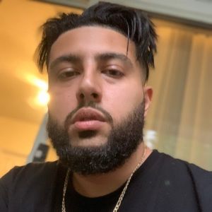 Meet your Posher, Ali